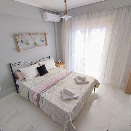 Driftwood Center Apartment Кавала Экстерьер фото