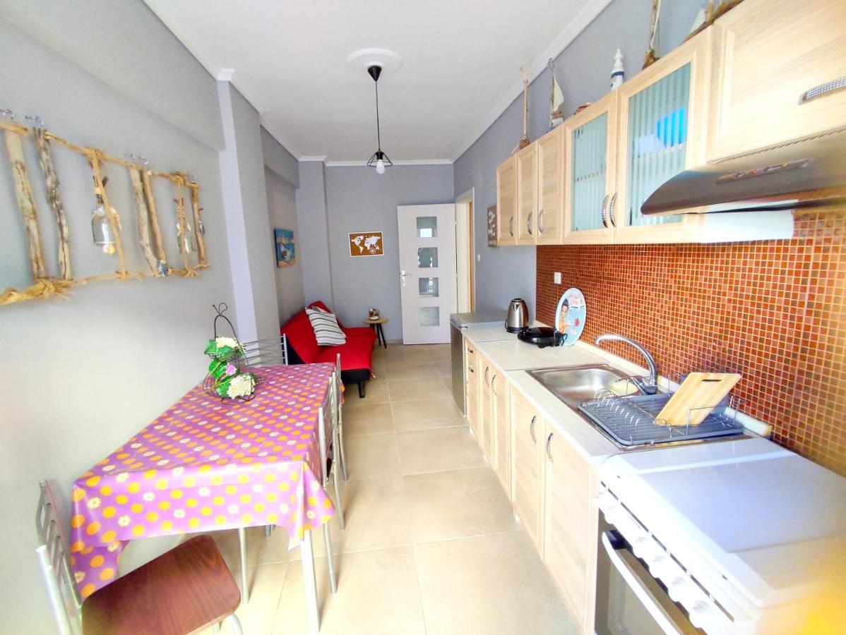 Driftwood Center Apartment Кавала Экстерьер фото