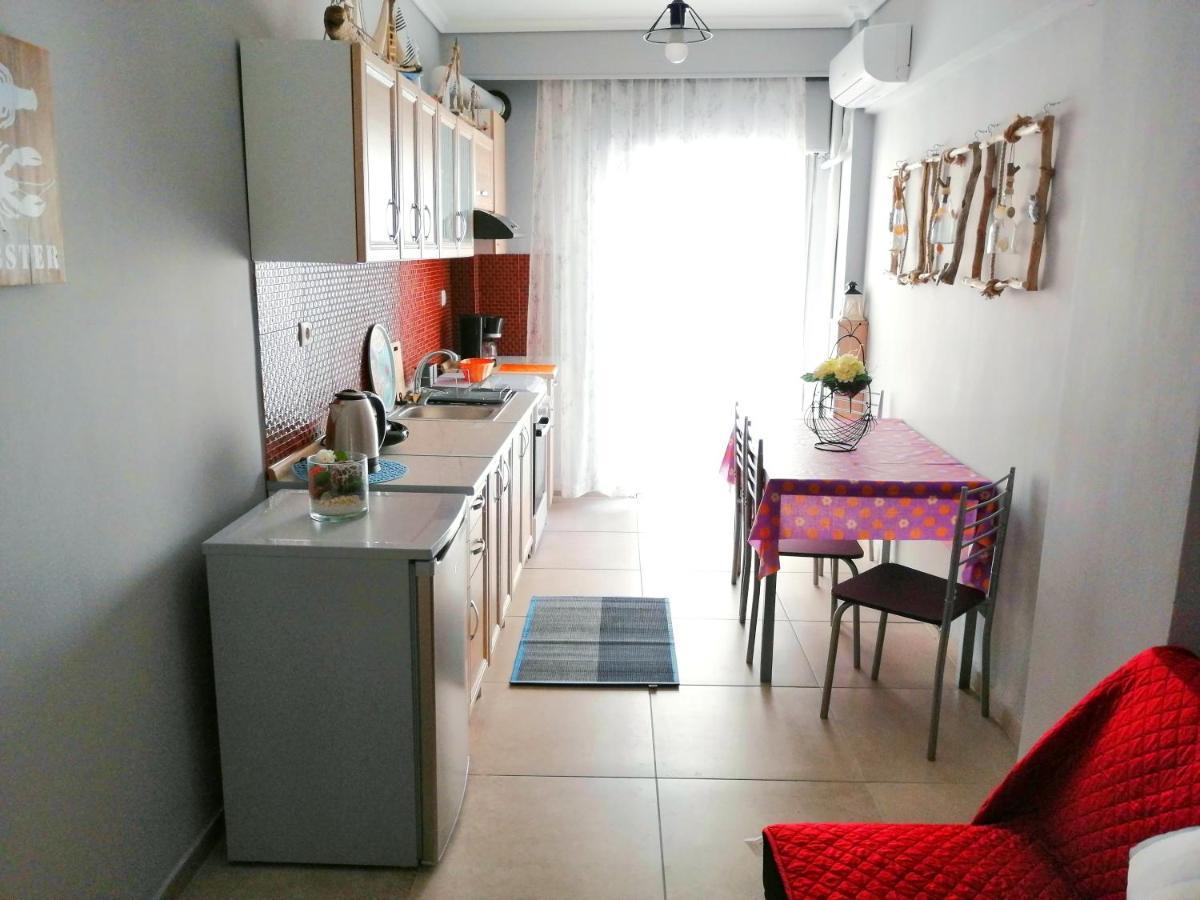 Driftwood Center Apartment Кавала Экстерьер фото